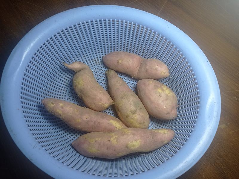 Sweet potatoes in a colander